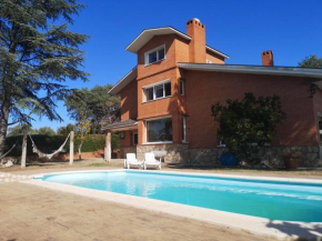 Cosy Apartment in Villaviciosa de Odón with Shared Pool